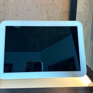 Echo Show 8th Generation-works Great!